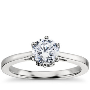 Leaf Solitaire Engagement Ring in Platinum
