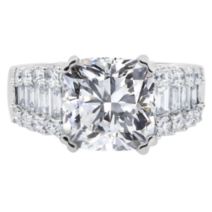 18KW Diamond Cushion